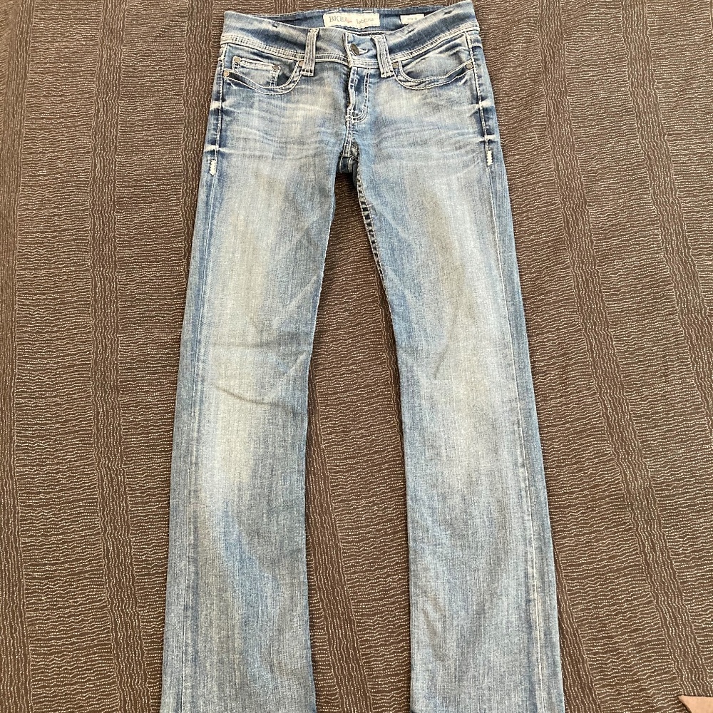 Buckle BKE denim jeans. Sabrina size 28R